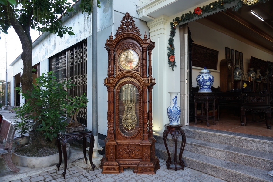 DH03: Đồng hồ cổ châu Âu, sồi Nga