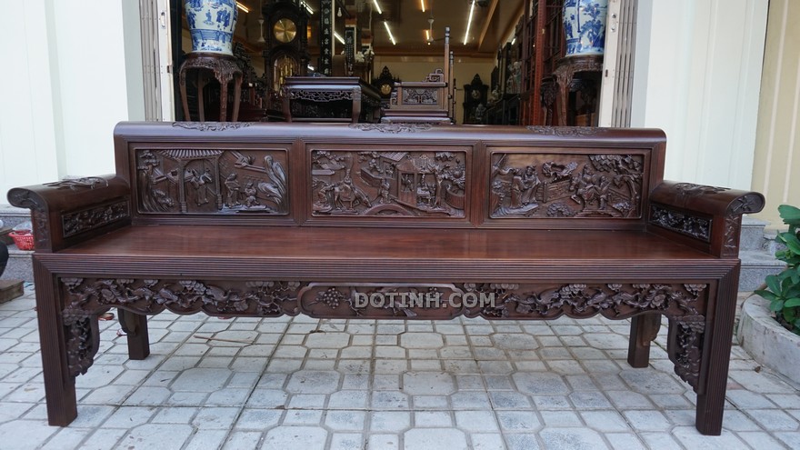Trường tam quốc gụ cũ - Linh hồn của sự quyền quý (Ảnh: Dotinh.com)