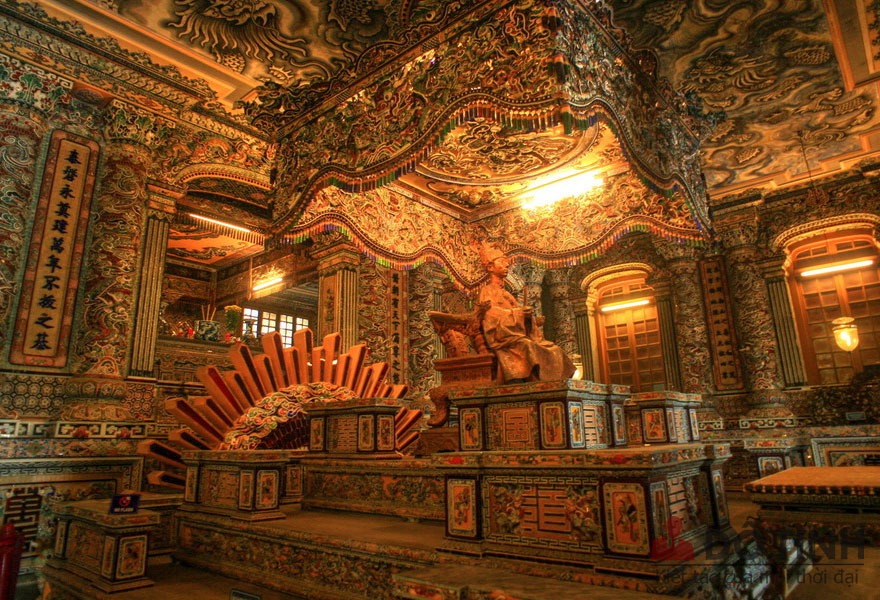 lang khai dinh 12
