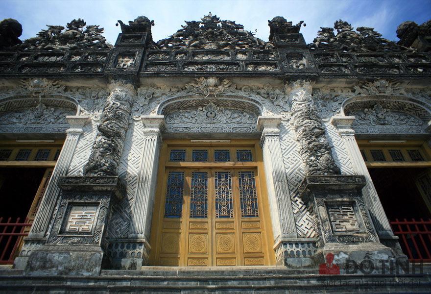 lang khai dinh 24