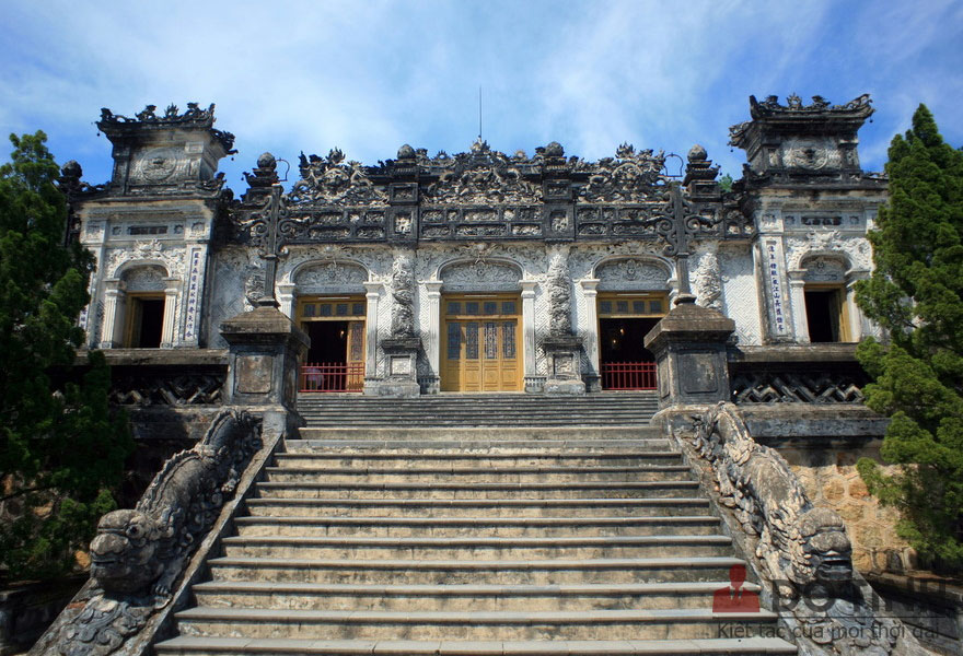 lang khai dinh 8