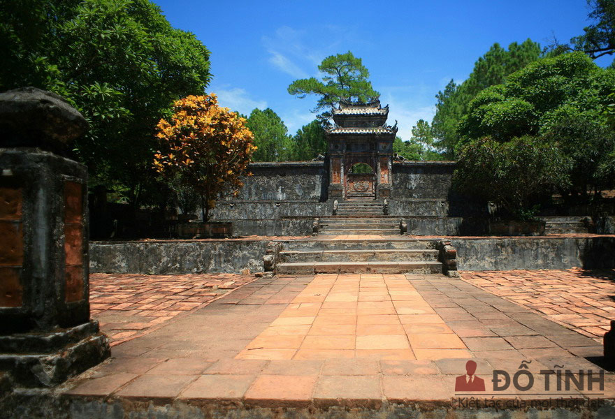 lang tu duc 24