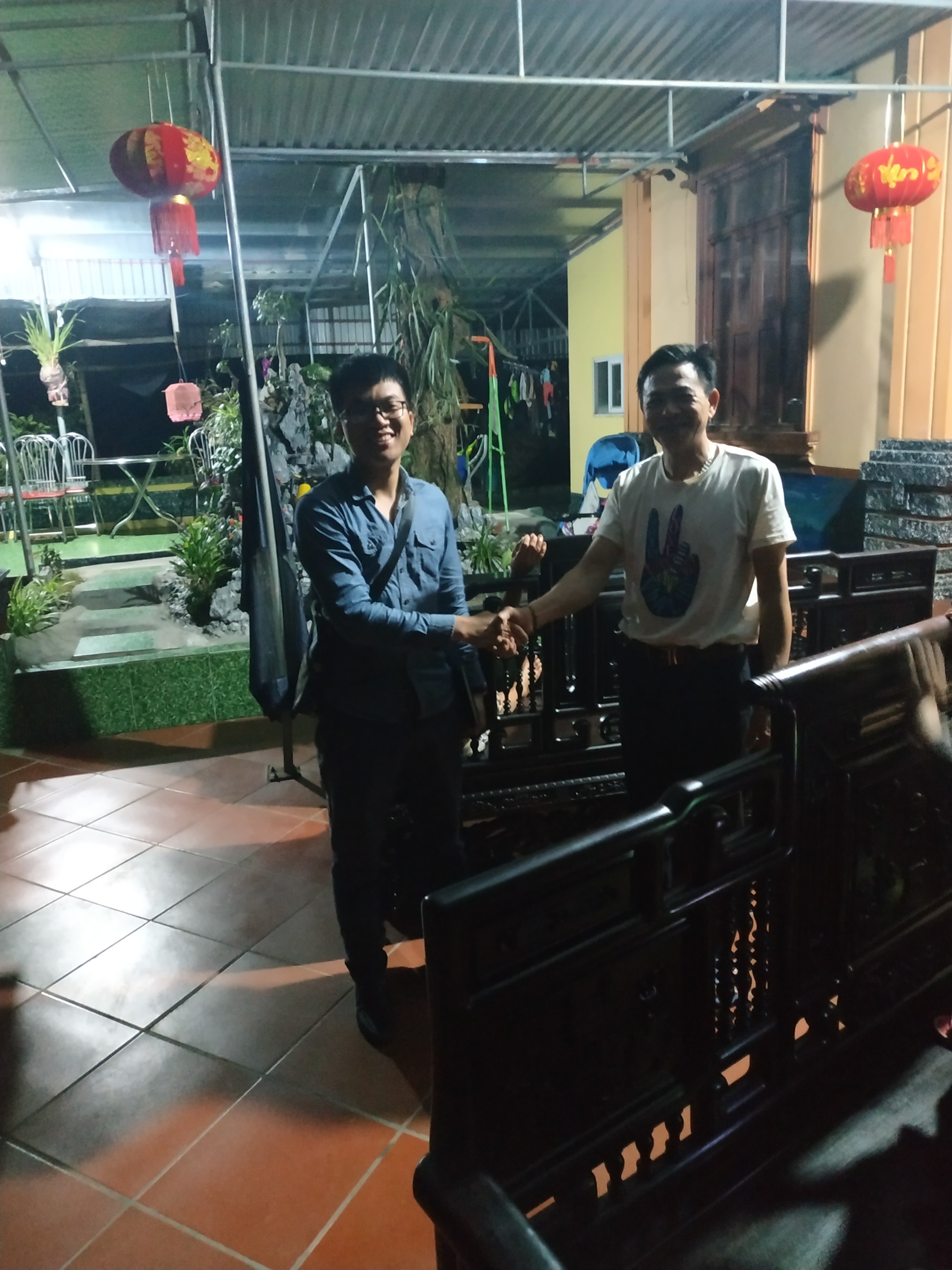 Dotinh.com giao hàng trường cổ đồ đại cho khách hàng tại Hải Dương (Ảnh: Dotinh.com)