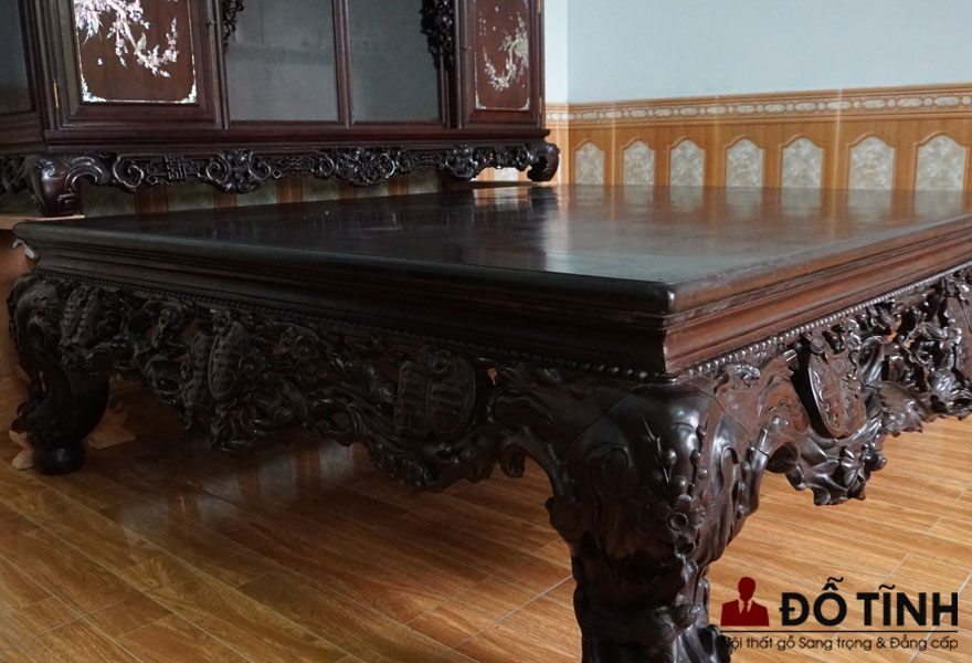 Bàn giao sập mai thọ + tủ mai cheo cho khách hàng Quảng Ninh (Ảnh: Dotinh.com)