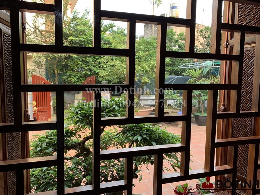 Bàn giao bộ sập gụ tủ chè cho nhà anh Tuấn tại Hà Nội (Ảnh: Dotinh.com)