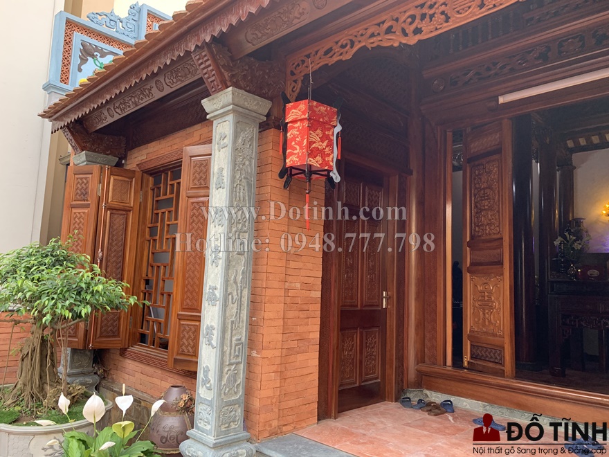 Bàn giao bộ sập gụ tủ chè cho nhà anh Tuấn tại Hà Nội (Ảnh: Dotinh.com)