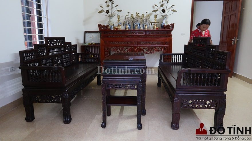 Trường kỷ song tiện ngũ sơn Huế - Vẻ đẹp thoáng đãng, thanh thoát (Ảnh: Dotinh.com)