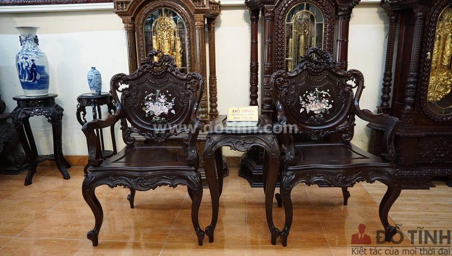 Bàn ghế Louis gỗ gụ 9 món - Đẳng cấp cho mọi không gian nhà ở (Ảnh: Dotinh.com)