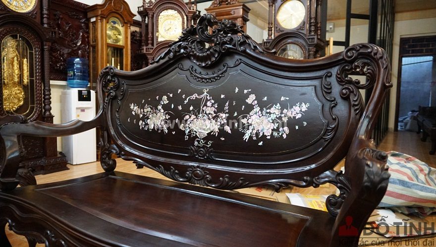 M3: Bộ bàn ghế louis Pháp khảm ốc siêu đẹp (Ảnh: Dotinh.com)