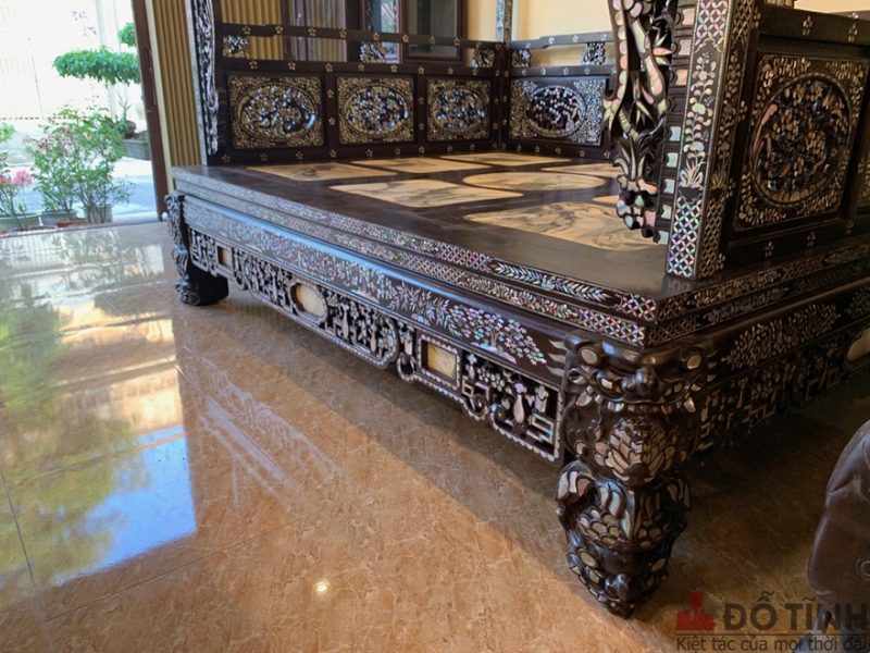 G01: Giường long sàng khảm ốc tinh xảo (Ảnh: Dotinh.com)
