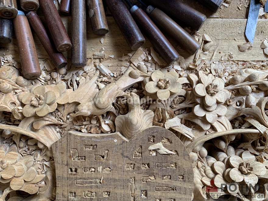 Vẻ đẹp trần trụi của sập thập điểu quần mai (Ảnh: Dotinh.com)
