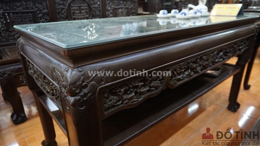Trường kỷ mai thọ ngàn năm – Đỉnh cao nghệ thuật chạm khắc (Ảnh: Dotinh.com)