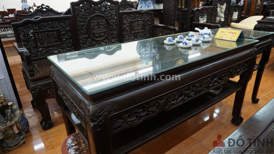 Trường kỷ mai thọ ngàn năm – Đỉnh cao nghệ thuật chạm khắc (Ảnh: Dotinh.com)