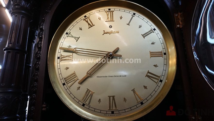 DH25: Junghans Clock - Đồng hồ cây Đức (Ảnh: Dotinh.com)
