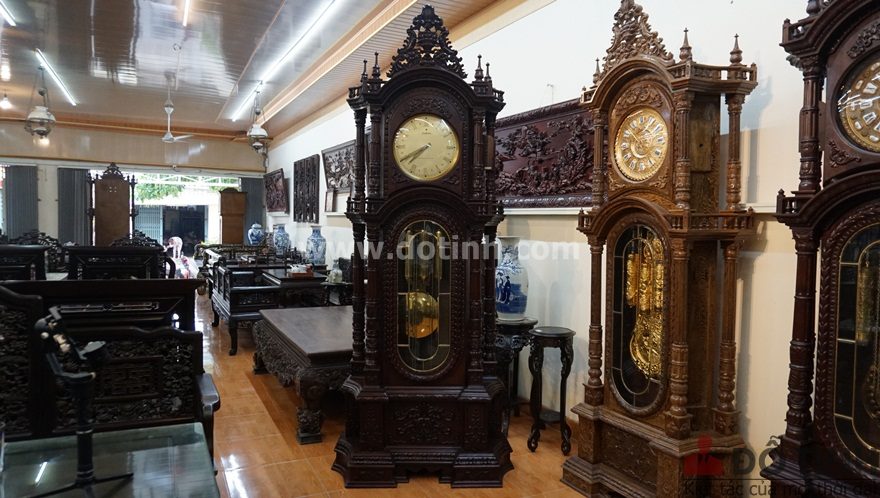 DH25: Junghans Clock - Đồng hồ cây Đức (Ảnh: Dotinh.com)