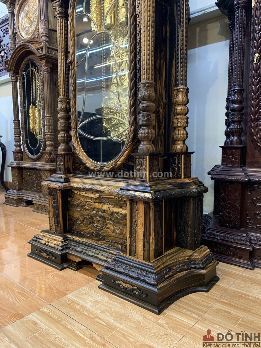 DH19| Đồng hồ gỗ mun Hoa Da Báo ( Hàng Thửa) DH19: Siêu phẩm đồng hồ cây gỗ mun hoa da báo (Ảnh: Dotinh.com)