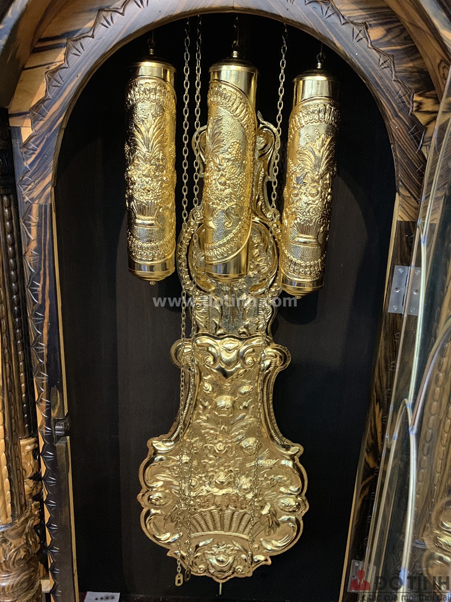 DH19| Đồng hồ gỗ mun Hoa Da Báo ( Hàng Thửa) DH19: Siêu phẩm đồng hồ cây gỗ mun hoa da báo (Ảnh: Dotinh.com)