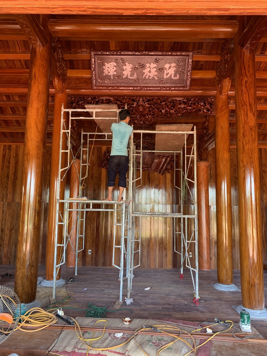 Bàn giao công trình đồ thờ tại cây số 11 Uông bí Quảng Ninh (Ảnh: Dotinh.com)