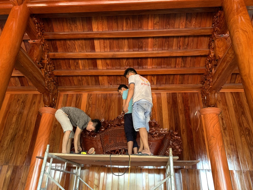 Bàn giao công trình đồ thờ tại cây số 11 Uông bí Quảng Ninh (Ảnh: Dotinh.com)