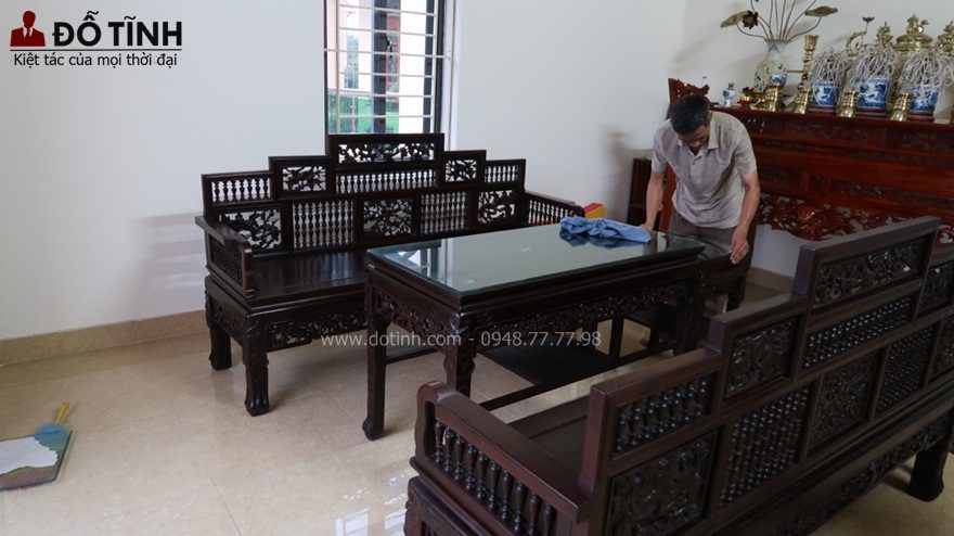 Trường kỷ song tiện Huế phù hợp với không gian nào? (Ảnh: Dotinh.com)