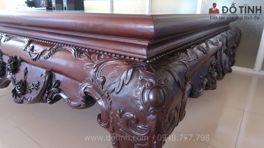 Bàn giao sập Louis gỗ gụ cỡ đại cho khách hàng tại Hải Dương - Ảnh: Dotinh.com