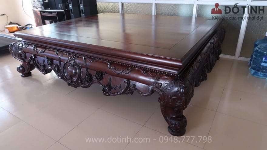 Những đường chỉ nhỏ xuyên suốt mặt sập mang đến sự hút mắt cho người xem - Ảnh: Dotinh.com