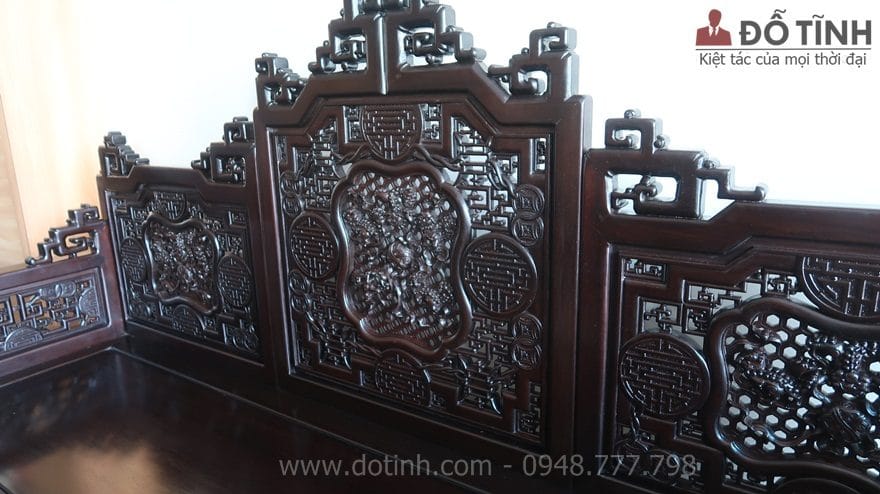 Tựa ghế tam sơn được ghép lối mộng khép kín, chắc chắn - Ảnh: Dotinh.com