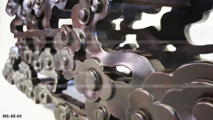 KE-03| Kệ Bày Đồ Ánh Trăng Khuyết kệ bày đồ ánh trăng khuyết gỗ gụ - hoa văn được chạm trổ cầu kỳ