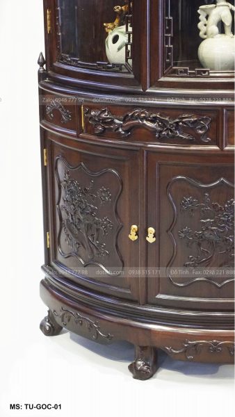 Tủ góc được làm bằng chất liệu gỗ gụ mật do Đỗ Tĩnh sản xuất