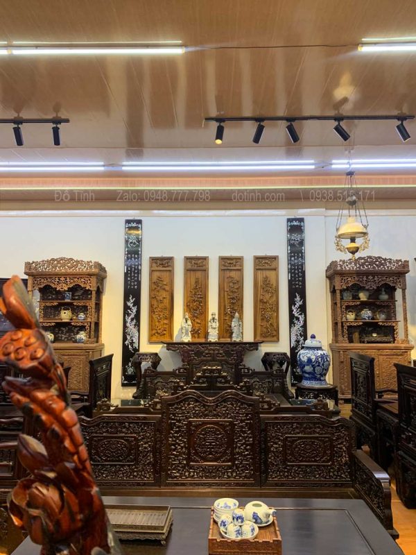 Cặp câu đối mai điểu