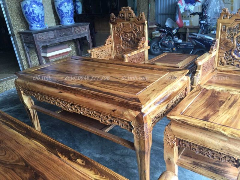 trường kỷ huế ngũ lân vờn cầu